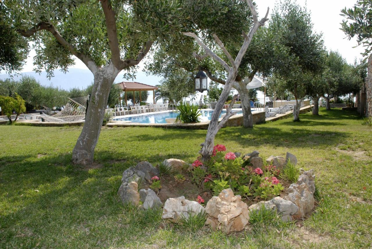 Porto Lourbas Hotel 3 *