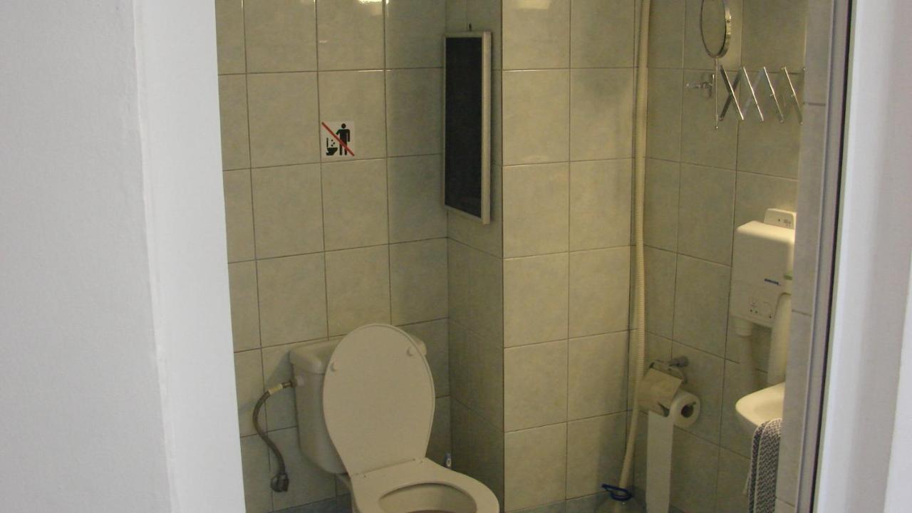 Apostolis Studios Apartments 3 *
