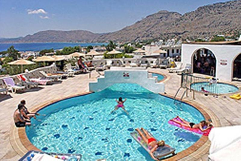 Apostolis Studios Apartments 3 *