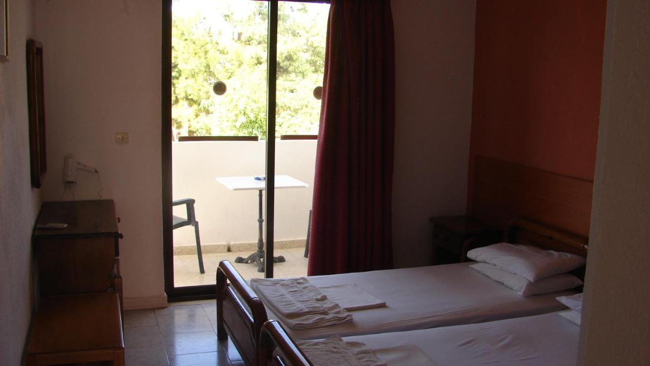 Apostolis Studios Apartments 3 *