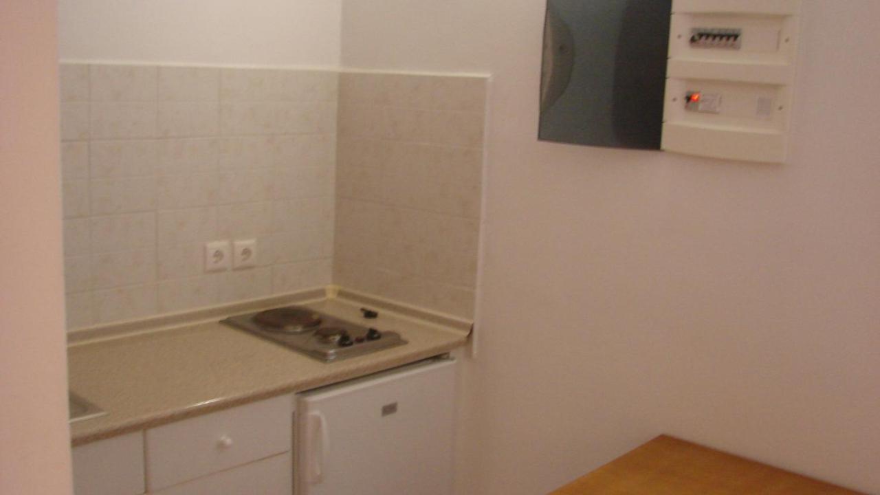Apostolis Studios Apartments 3 *