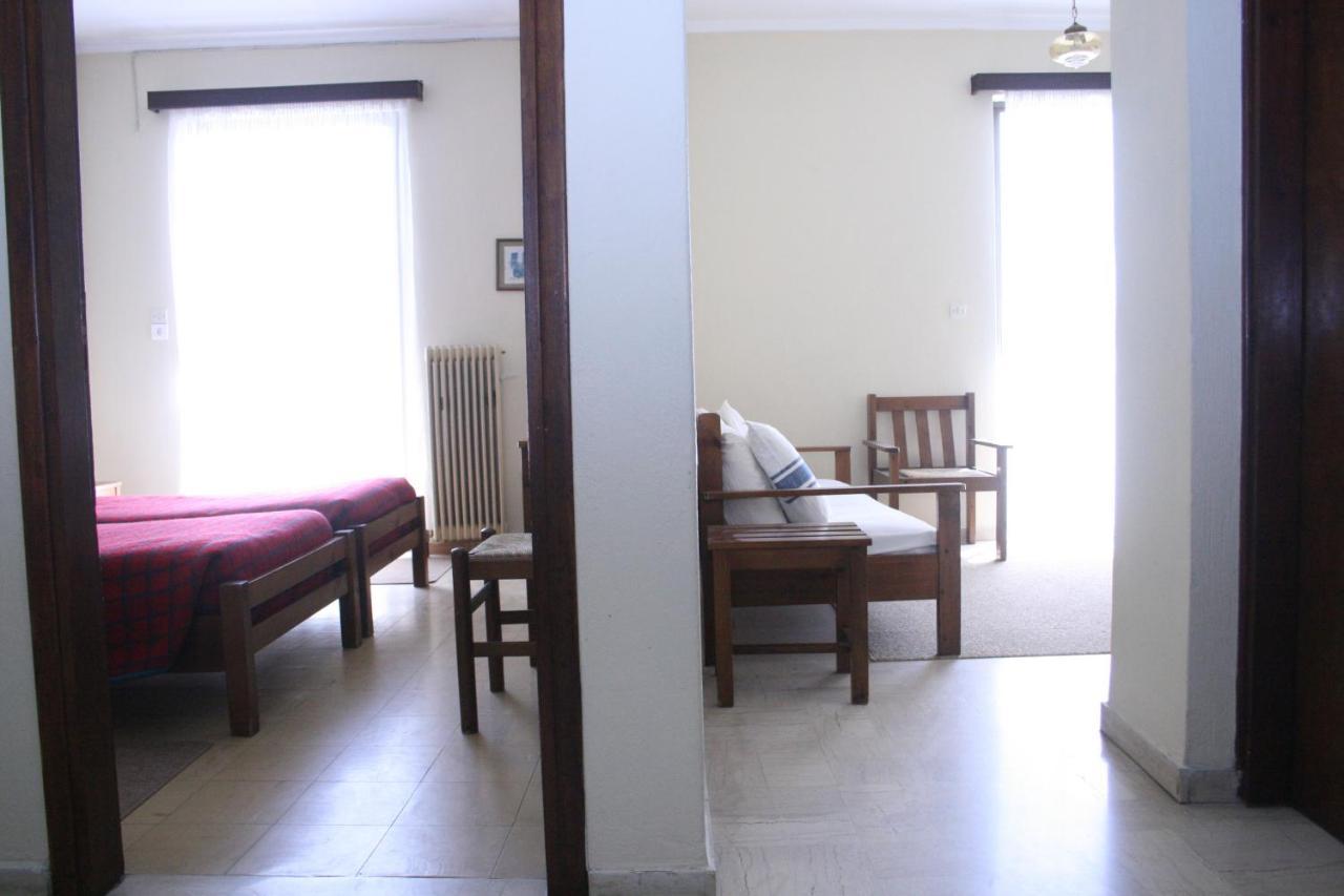 Hotel Iliahtides 3 *