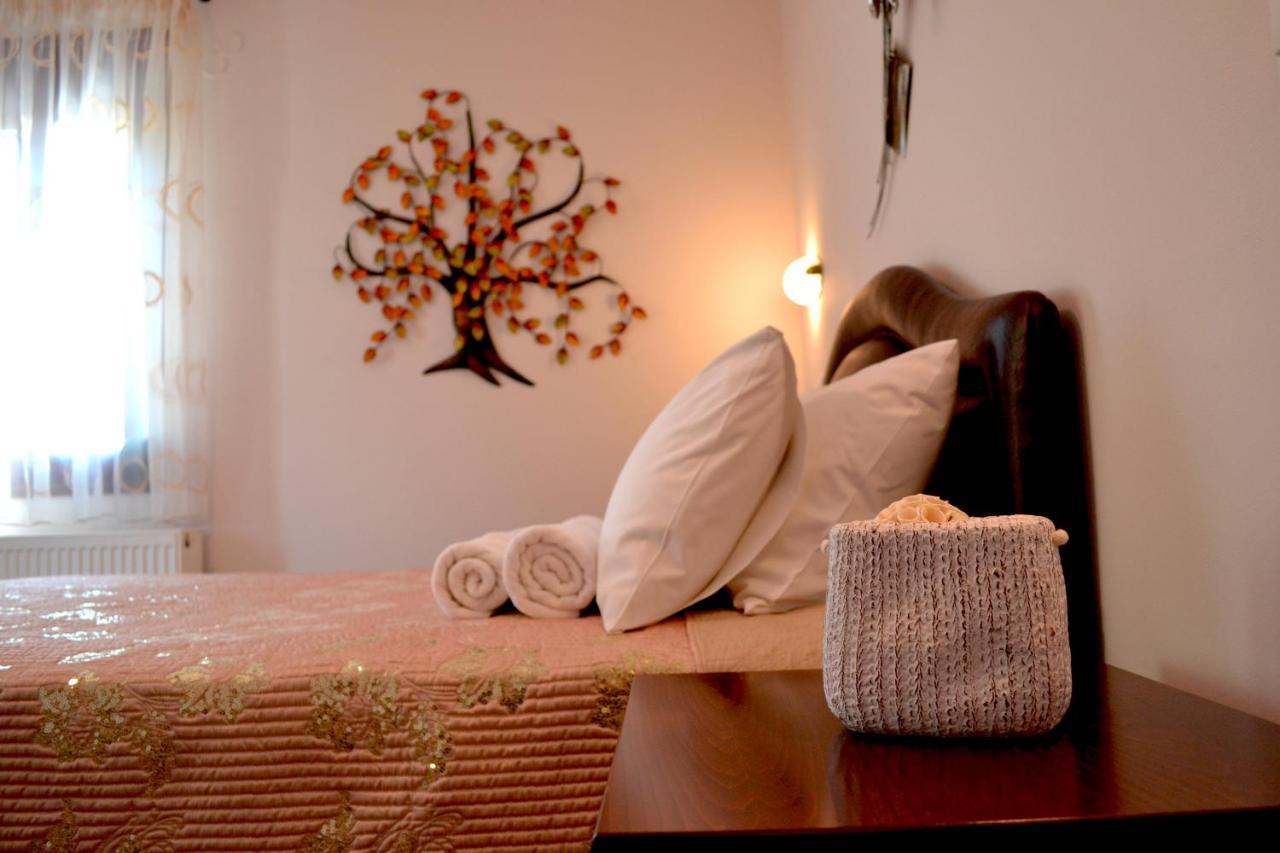 Anesis Rooms  - pic #1