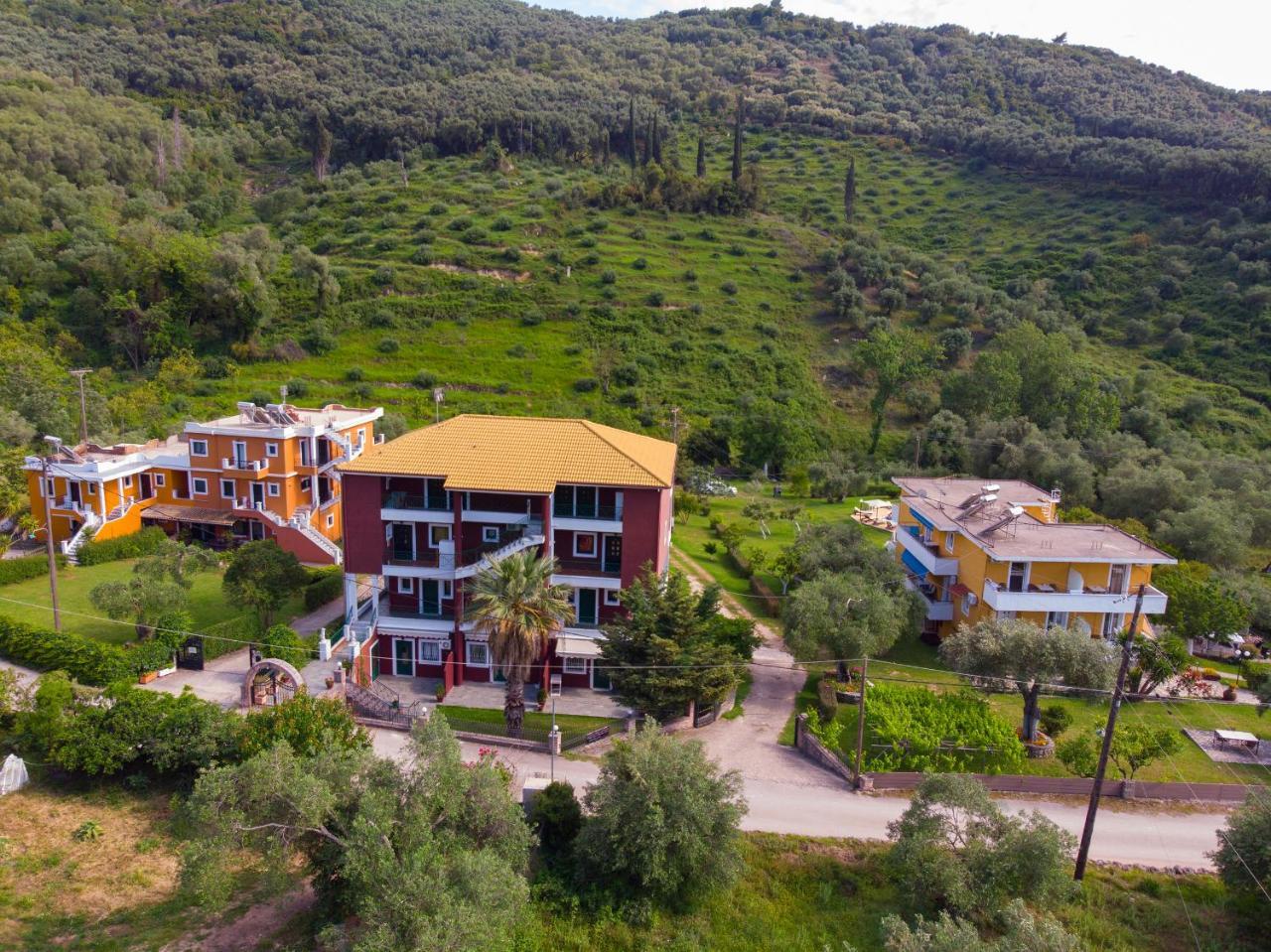 Aristidis Garden  - pic #18