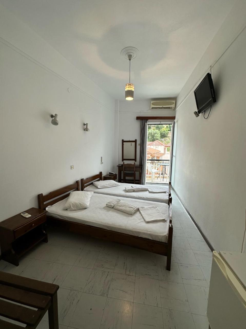 Galini Hotel 2 *