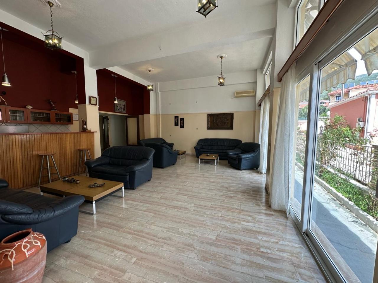 Galini Hotel 2 *