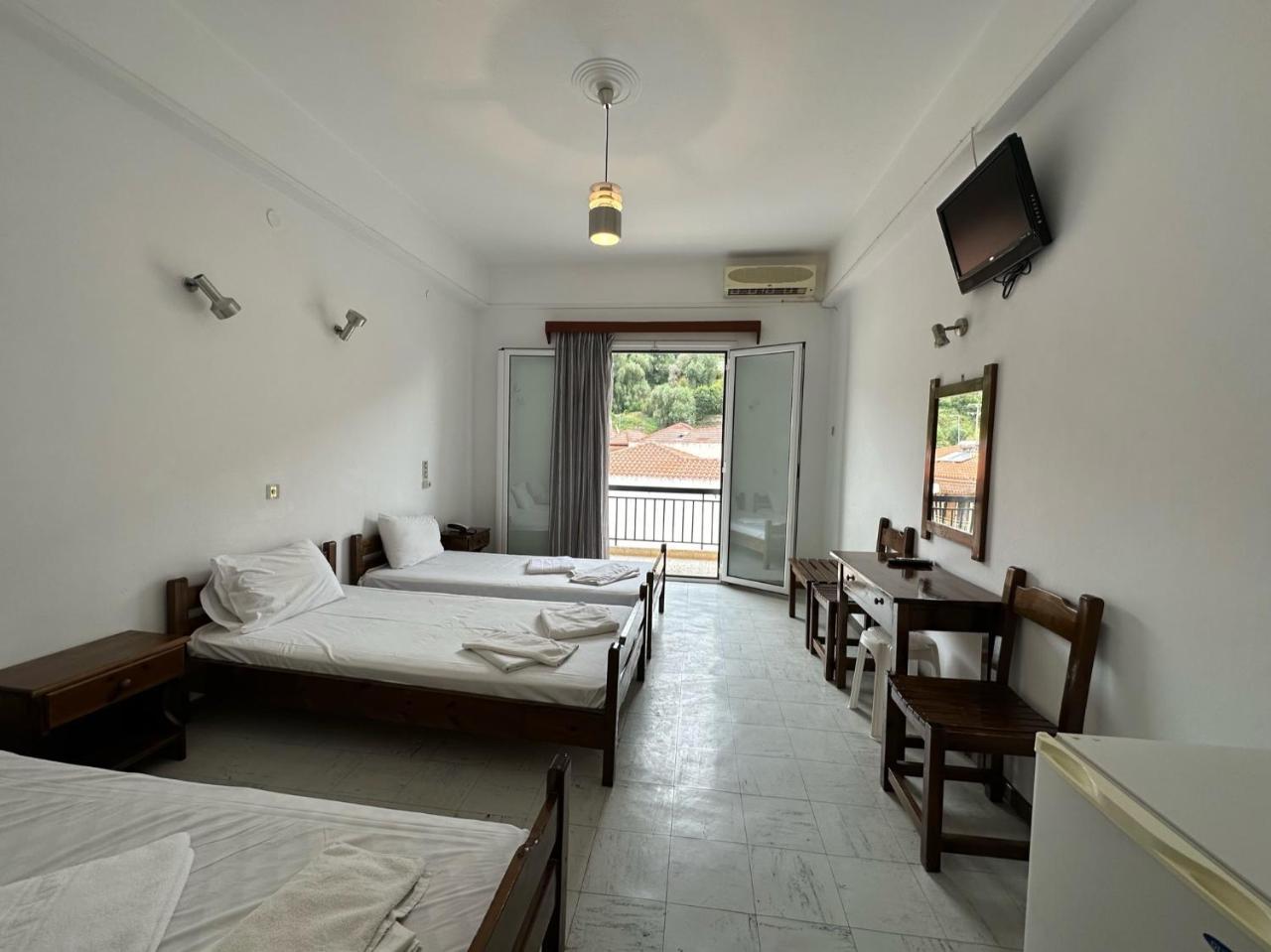 Galini Hotel 2 *