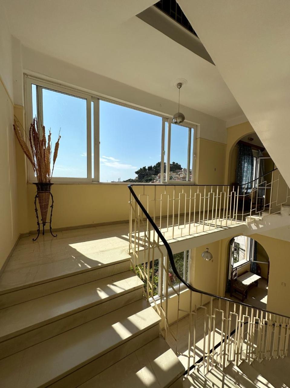 Galini Hotel 2 *