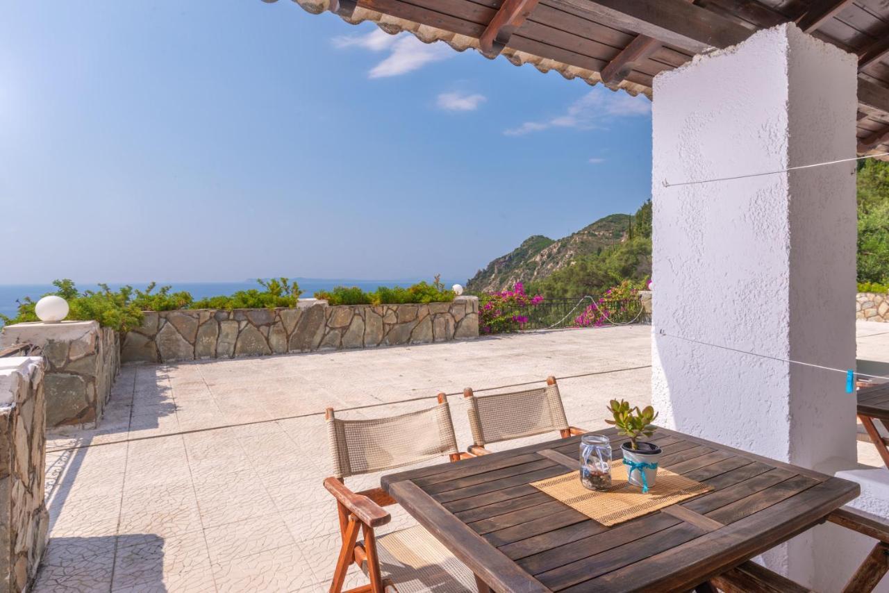 Arilla Beach Hotel 3 *