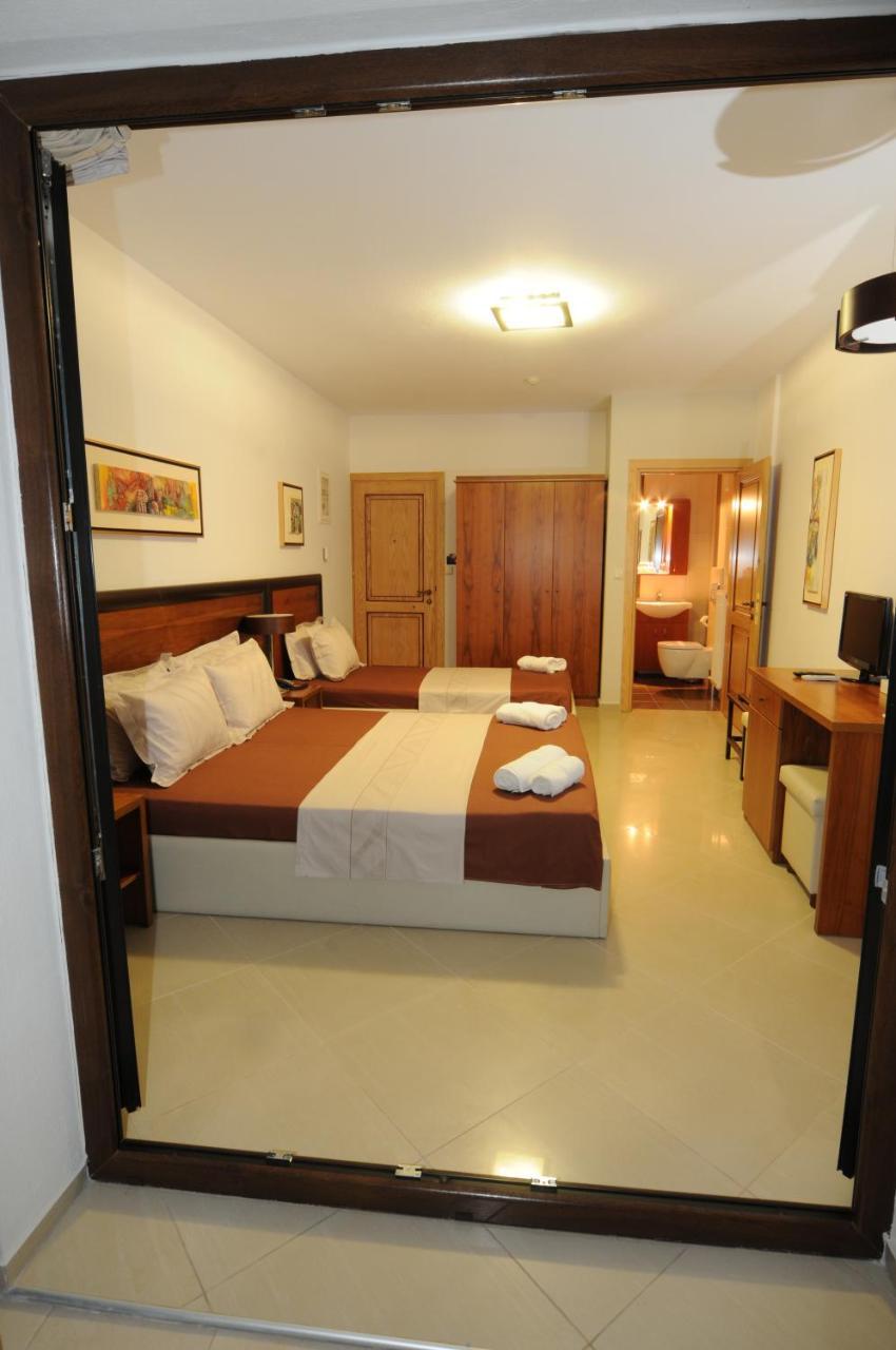 Philippeio Hotel 3 *