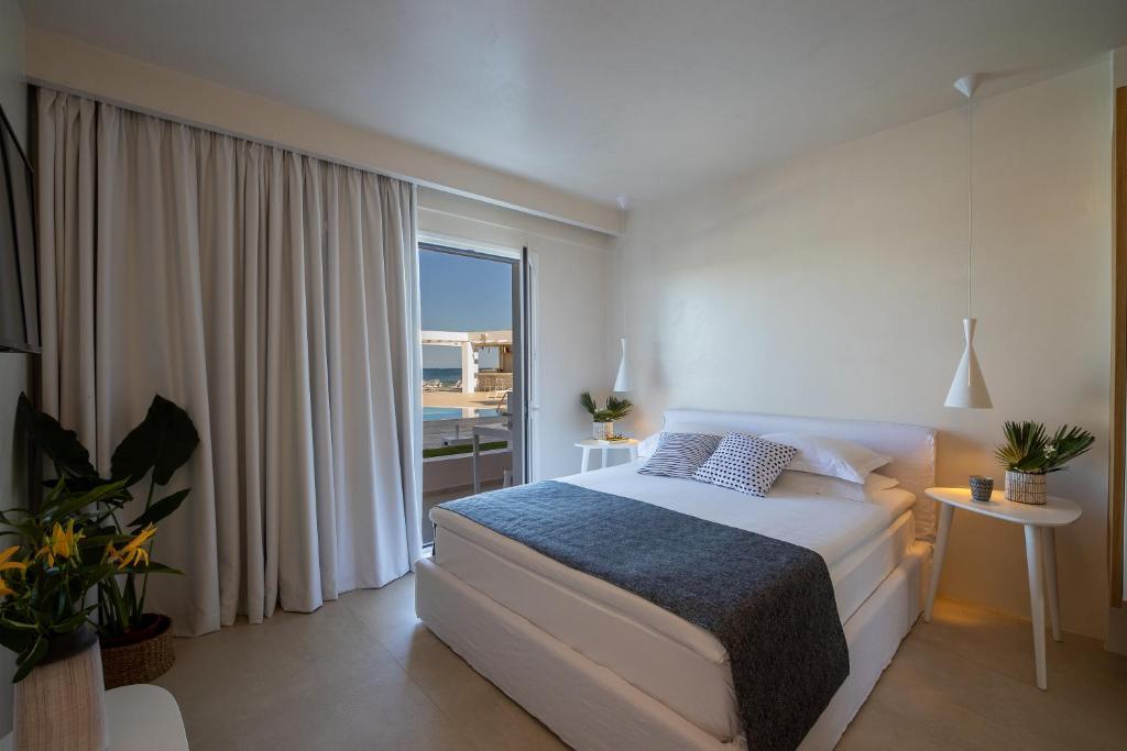 Akrogiali Beach Hotel 3 * Akrogiali Beach Hotel 3 *