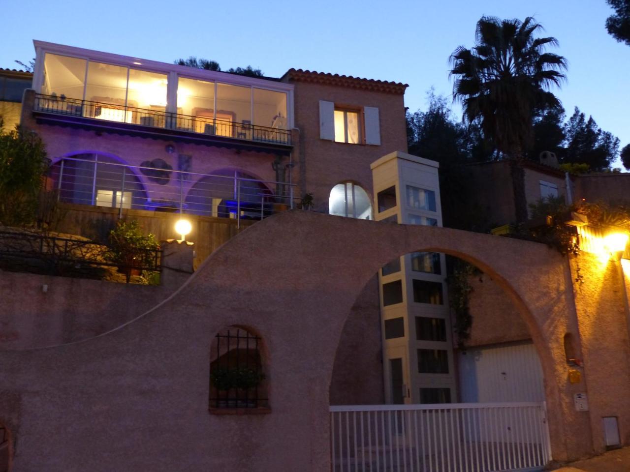 Logement Zen Sur la Colline Aux Mimosas à Hyeres