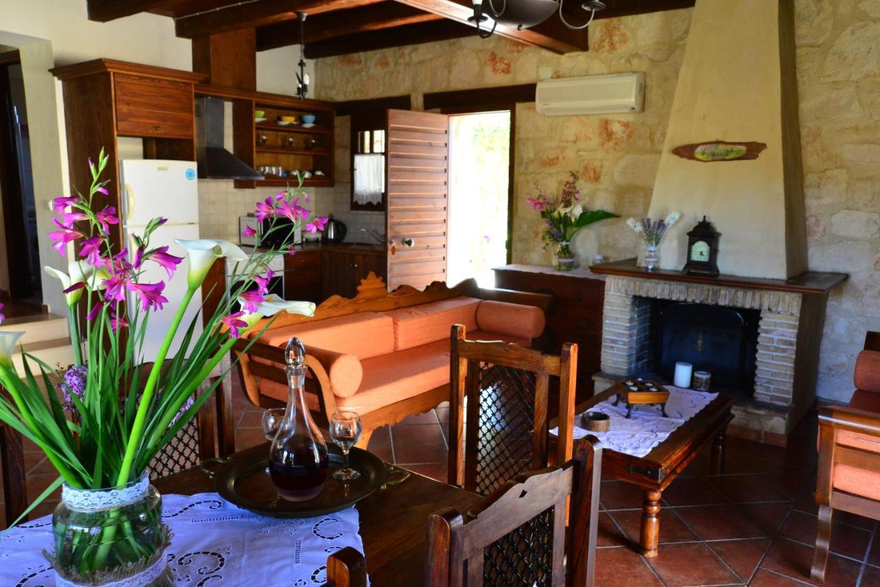 Viatzo Villas 