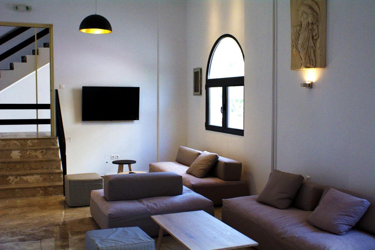 Polydoros Hotel 2 *