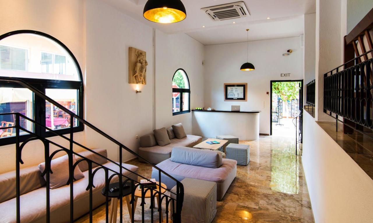 Polydoros Hotel 2 *