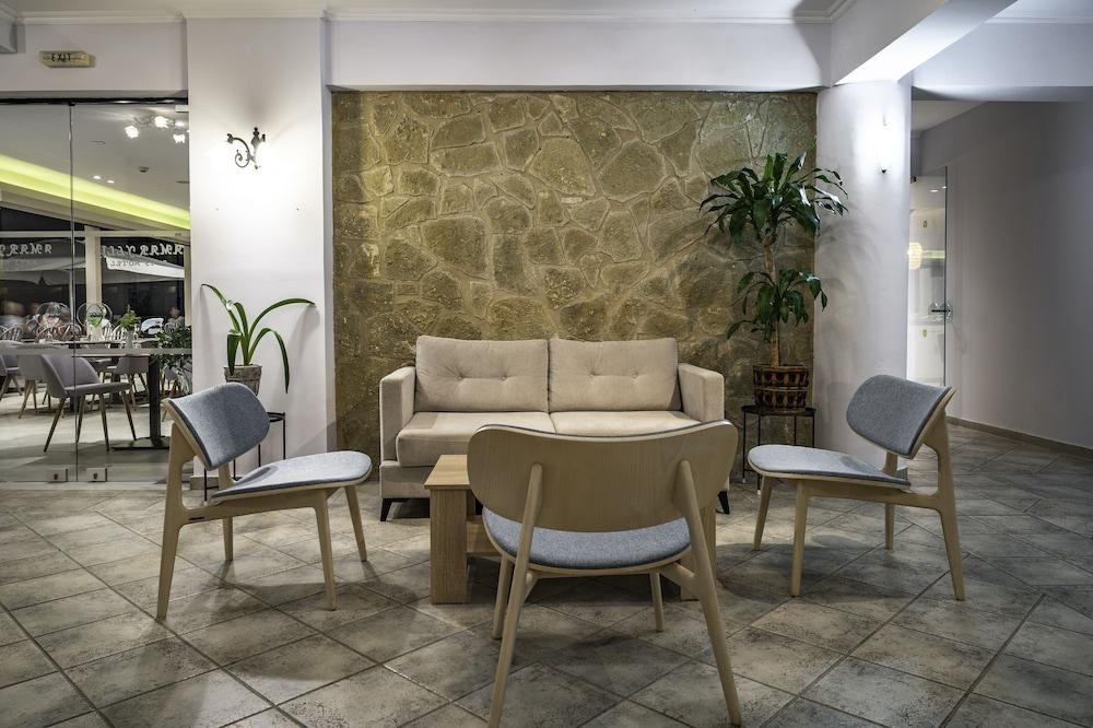 Amaryllis Hotel 3 *