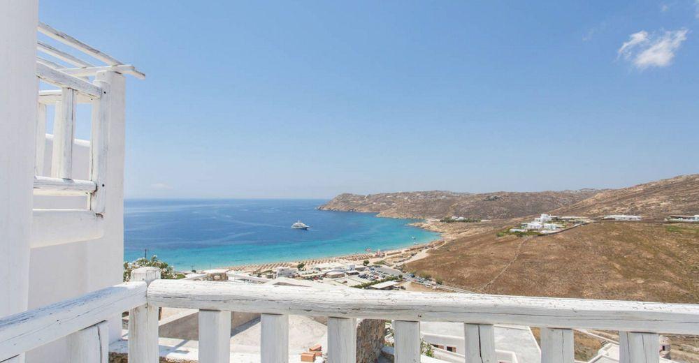 Elia Houses 3 *