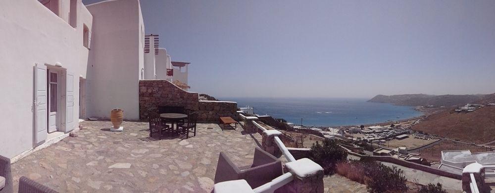 Elia Houses 3 *
