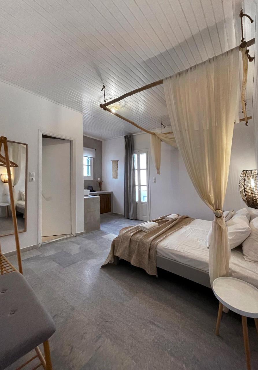 Thalassa Naxos 3 *