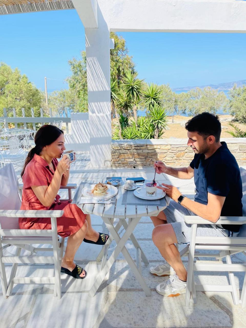 Thalassa Naxos 3 *