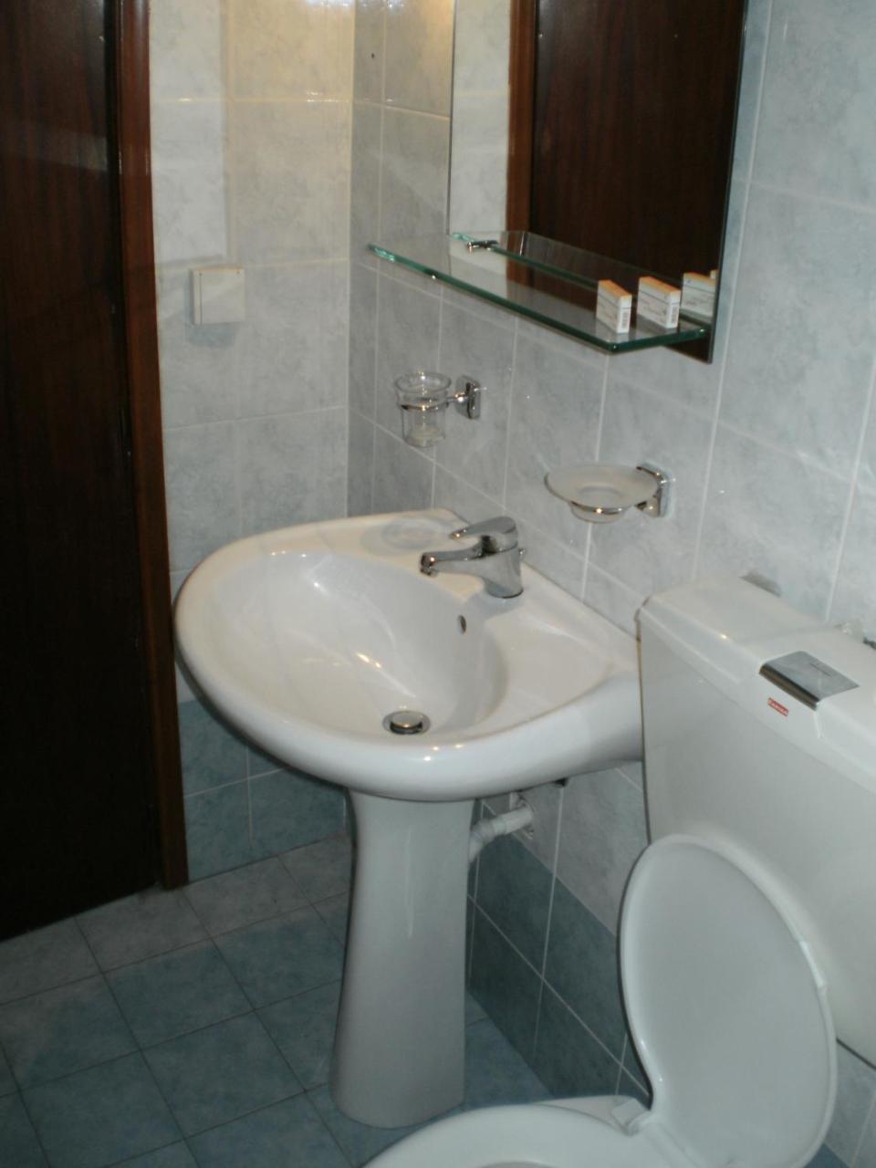 Pia Rooms 
