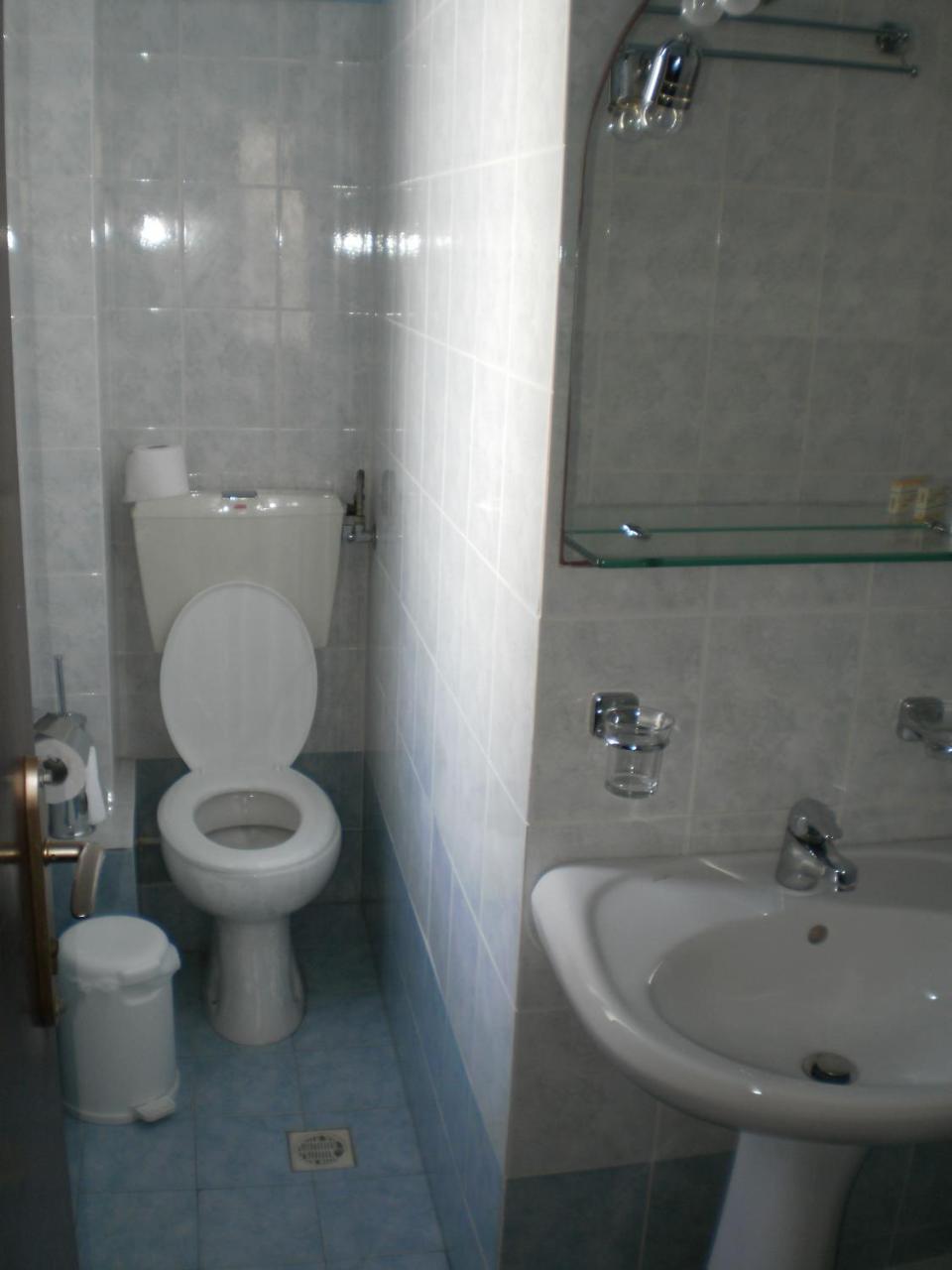 Pia Rooms 