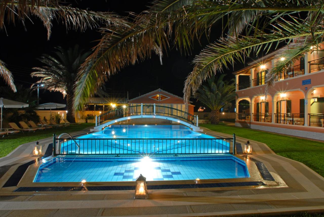 Dimitris Apartments 