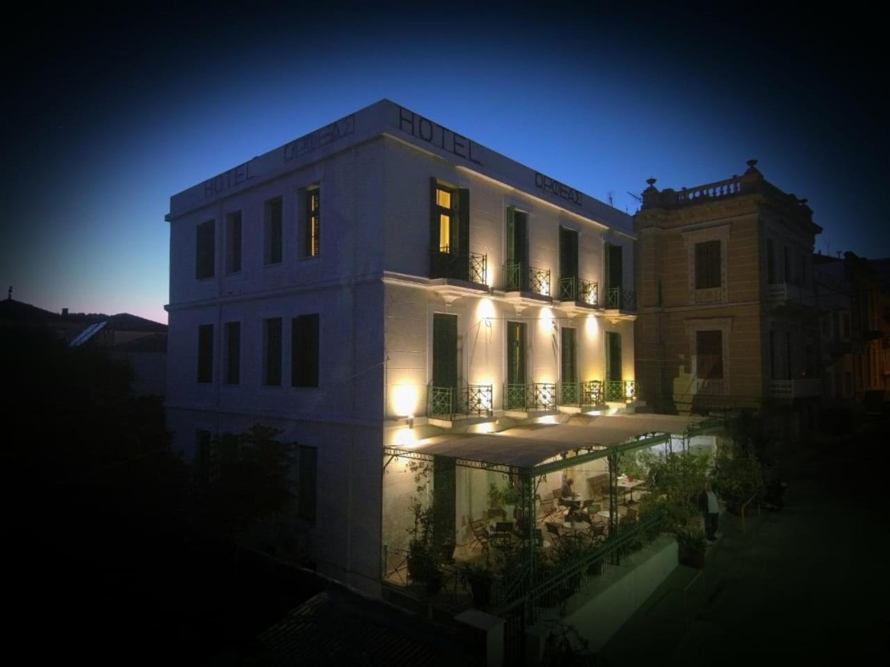 Orfeas Hotel 3 *