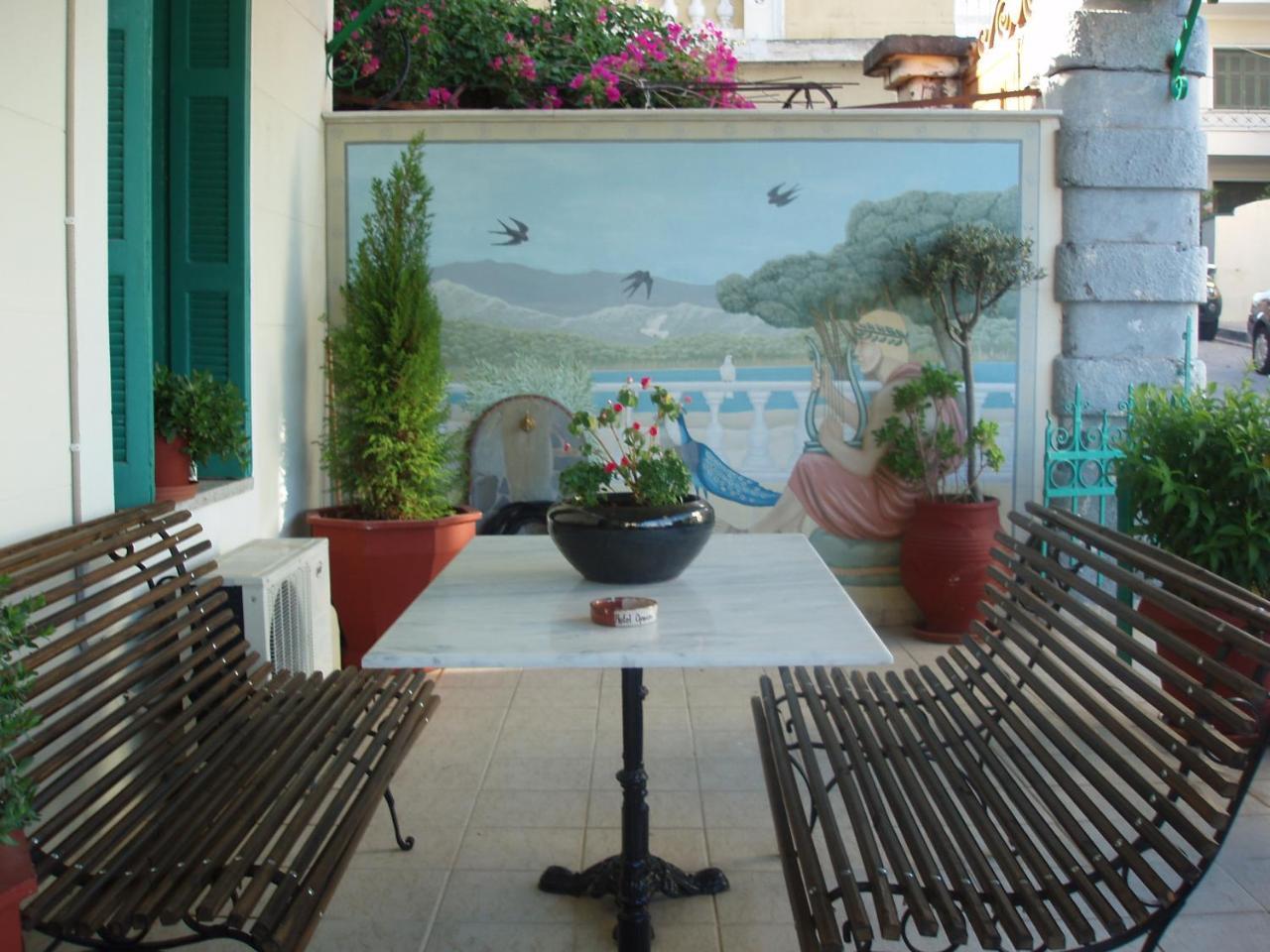 Orfeas Hotel 3 *