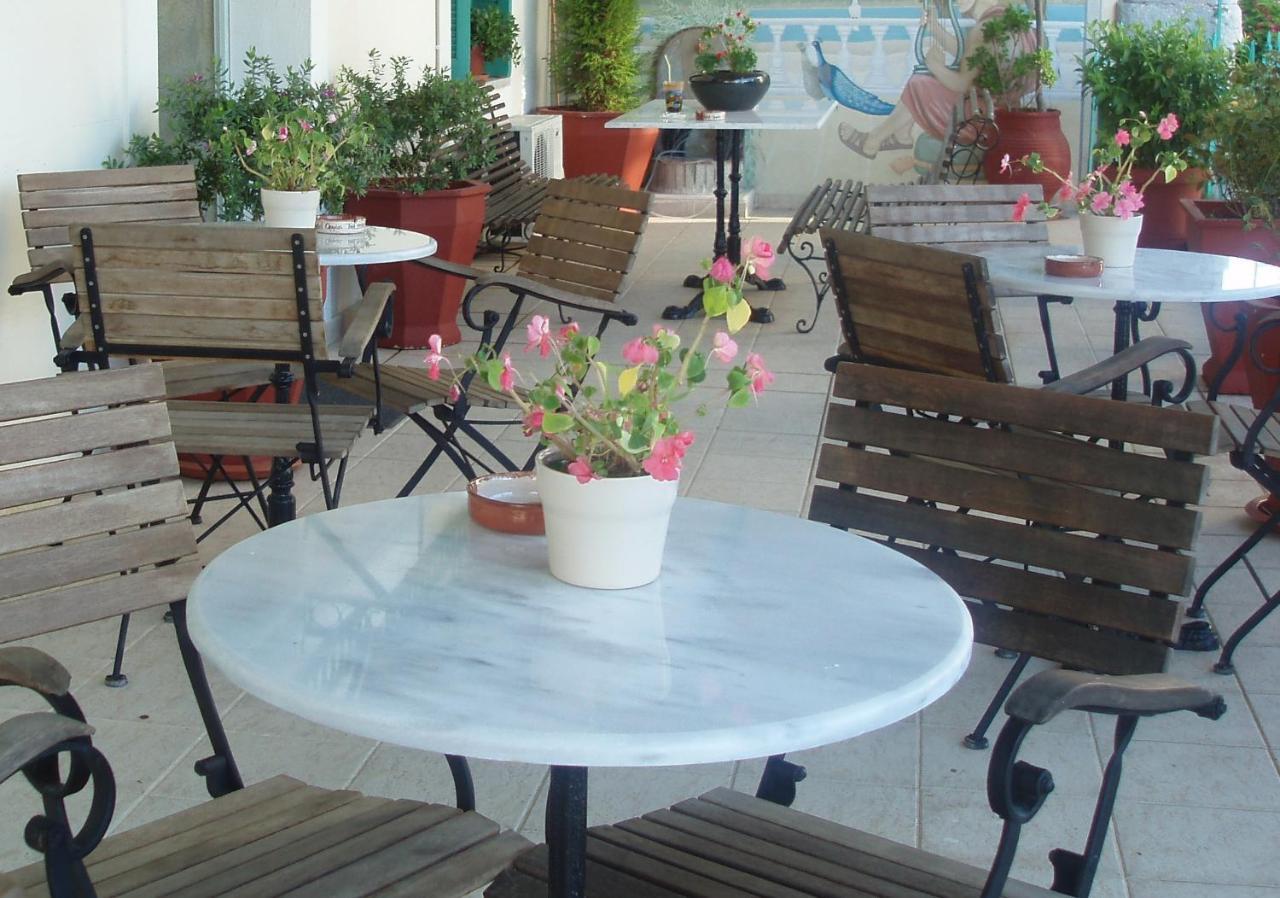 Orfeas Hotel 3 *