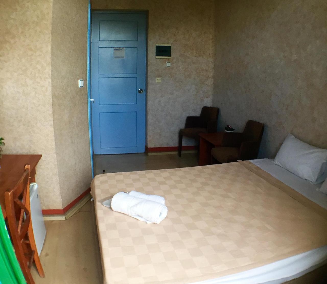 Orfeas Hotel 3 *