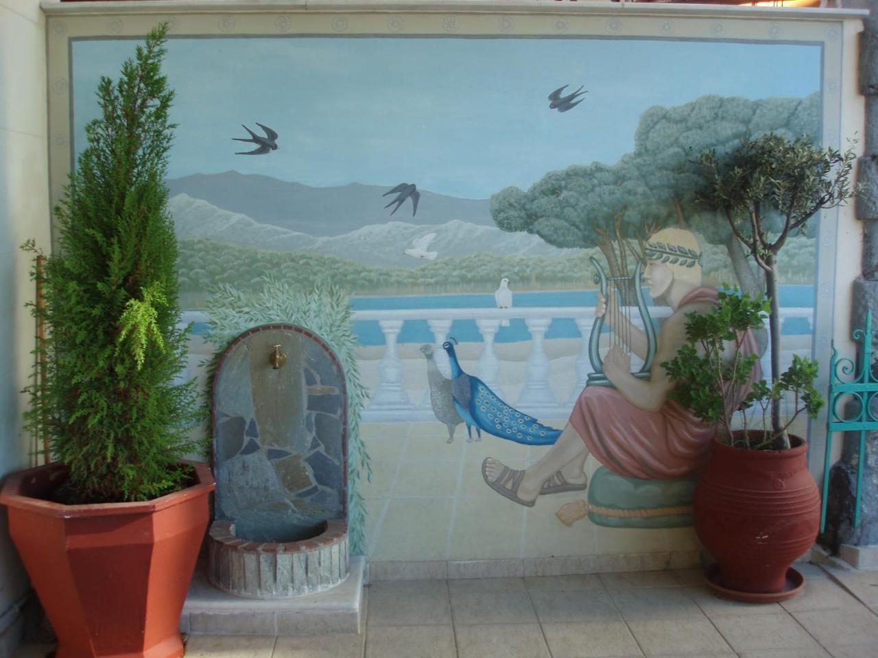Orfeas Hotel 3 *