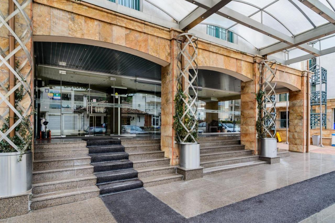Spacious Studio With Balcony & Pool By The Marina