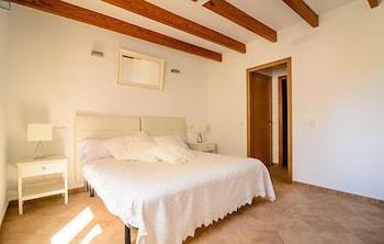 Embat Hostel