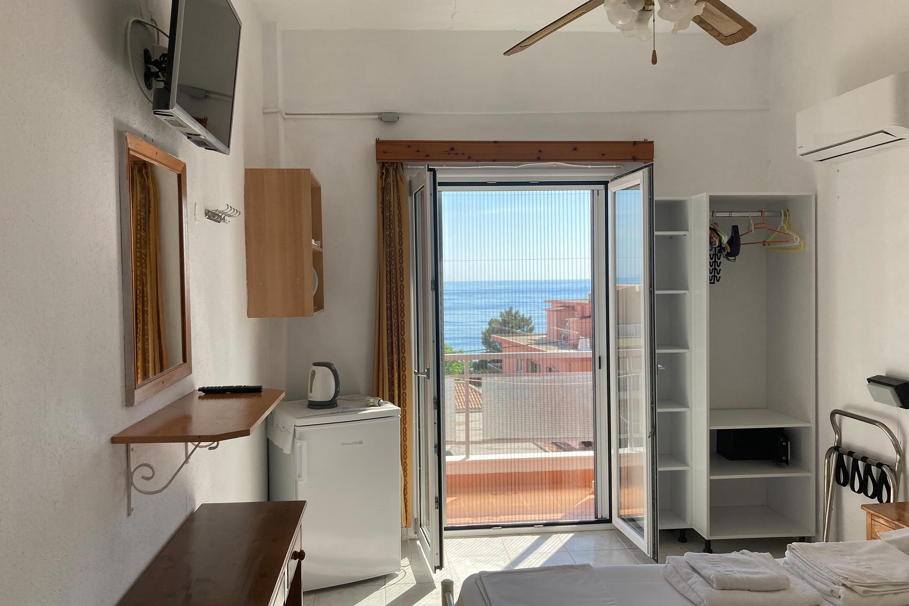 Pension Galini Poros 1 *
