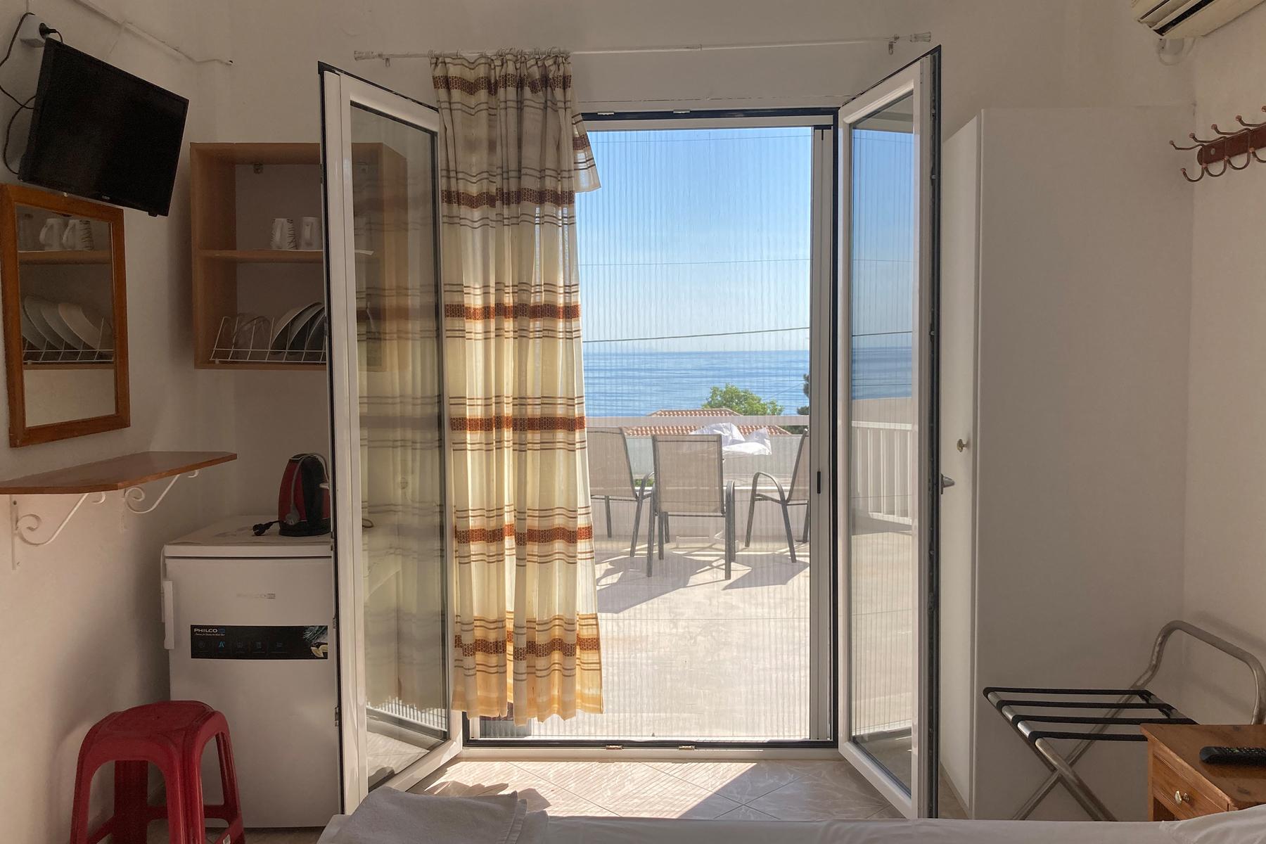 Pension Galini Poros 1 *