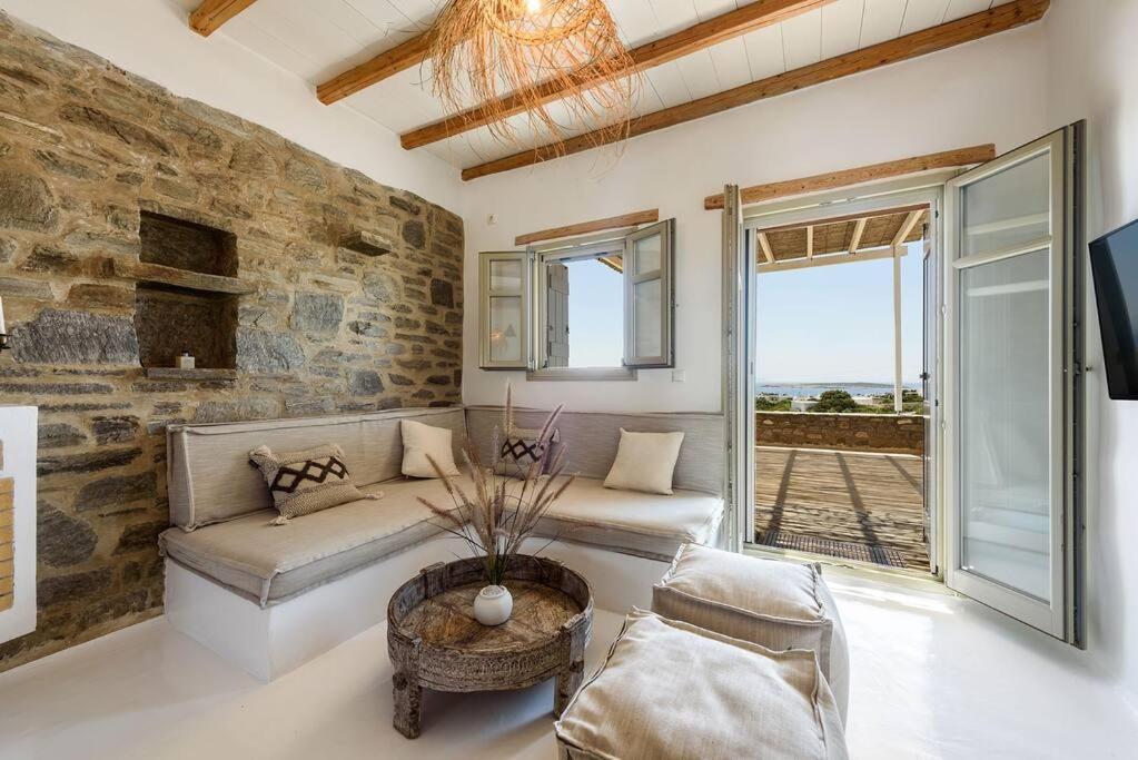 Santa Maria Villa 3 *