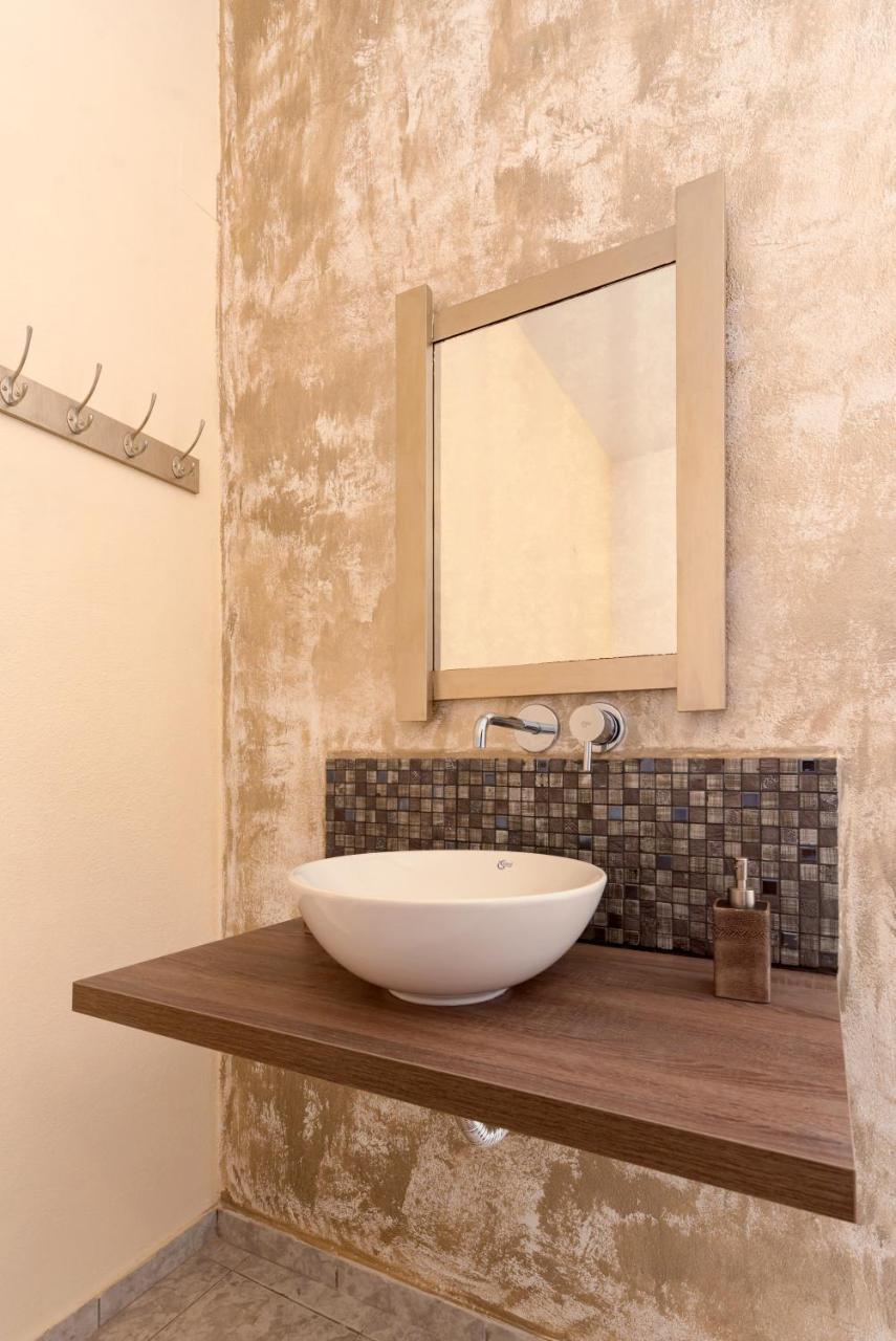 Onar Rooms & Studios 2 * Onar Rooms & Studios 2 *