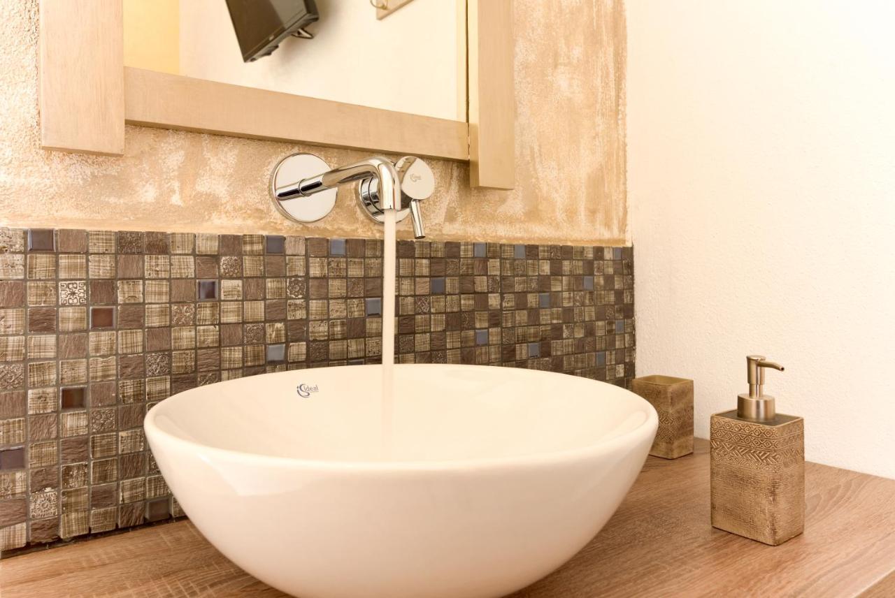 Onar Rooms & Studios 2 * Onar Rooms & Studios 2 *