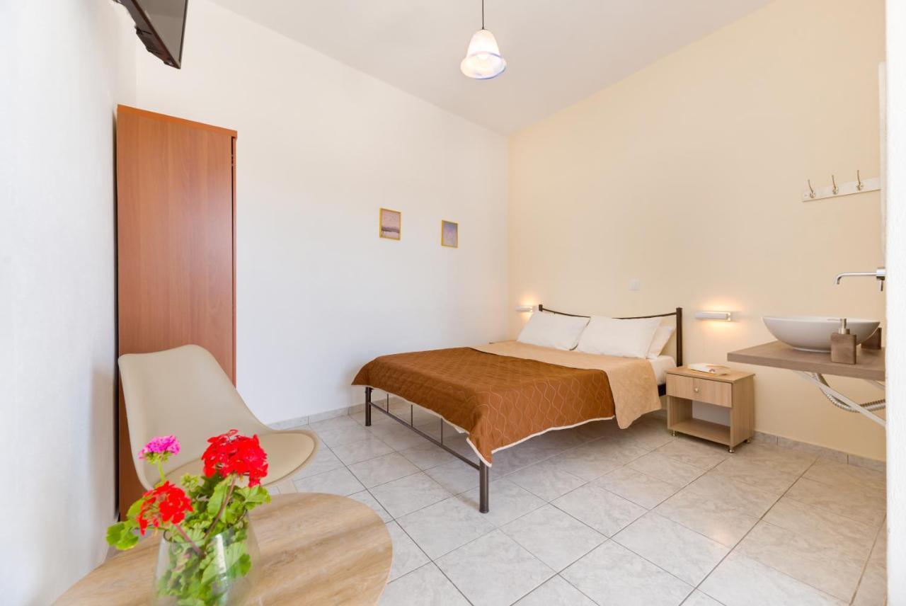 Onar Rooms & Studios 2 * Onar Rooms & Studios 2 *