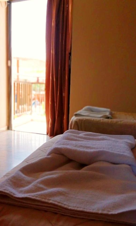 Maria\'s Beach Hotel & Apartments 