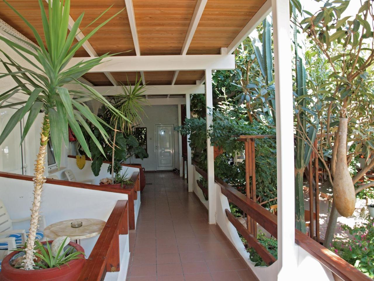 Hotel Nikos 1 *