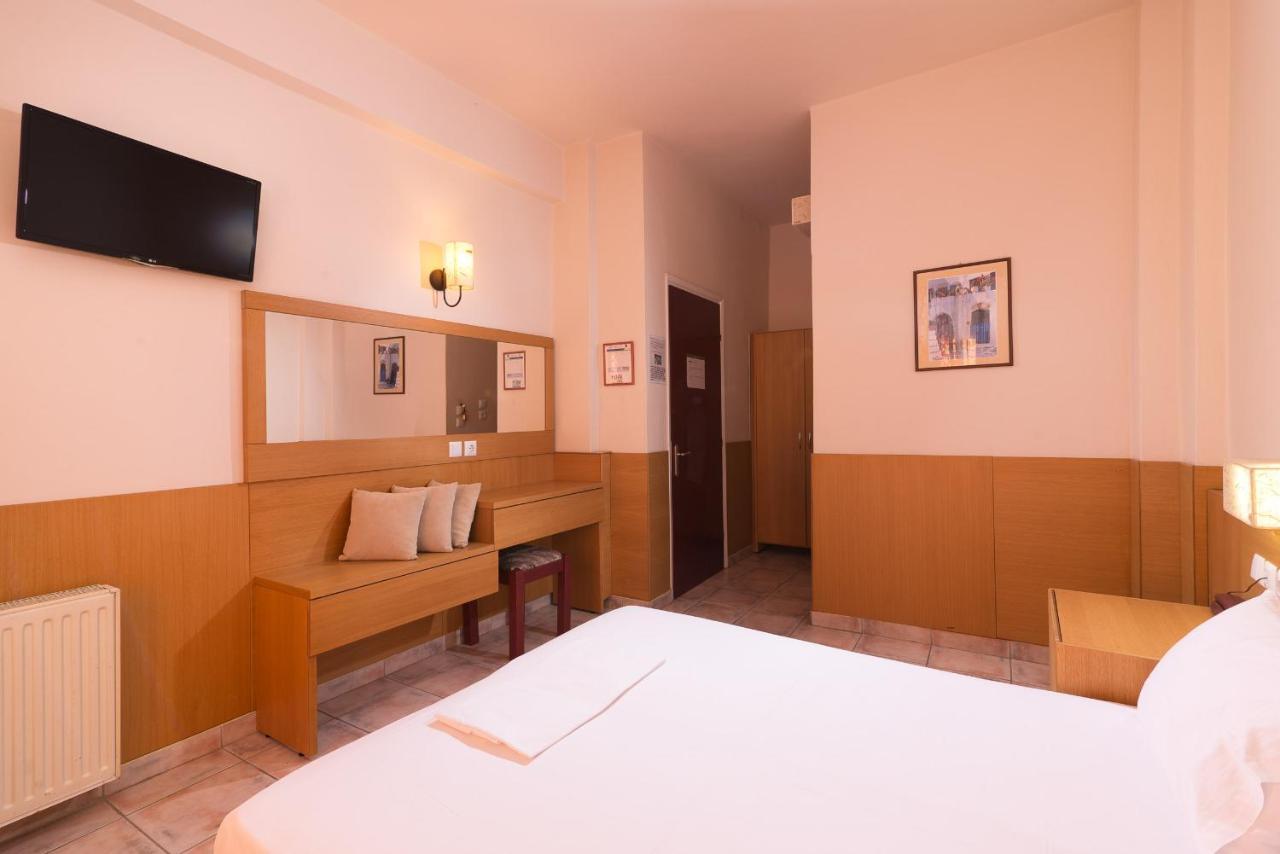Ralitsa Hotel 3 *
