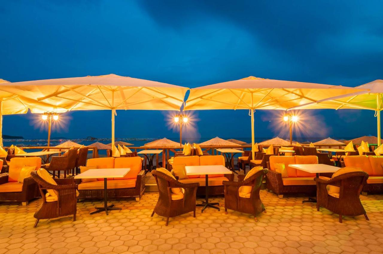Ralitsa Hotel 3 *