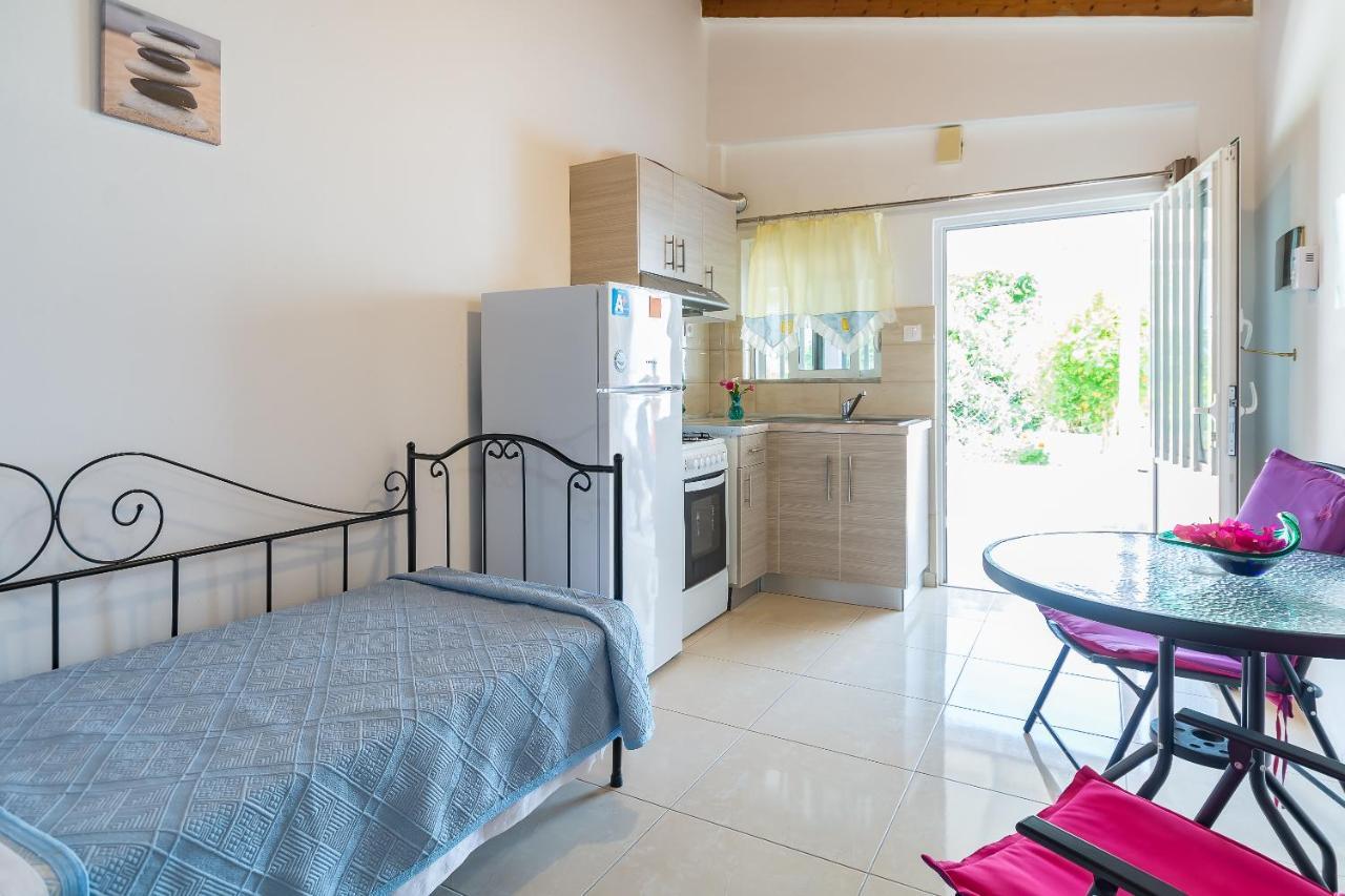 Salora Studio-Apartments 