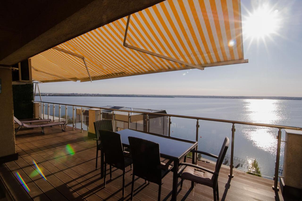 Sea Gem Mamaia 200m To Beach, Xl Terrace, & Beautiful Views