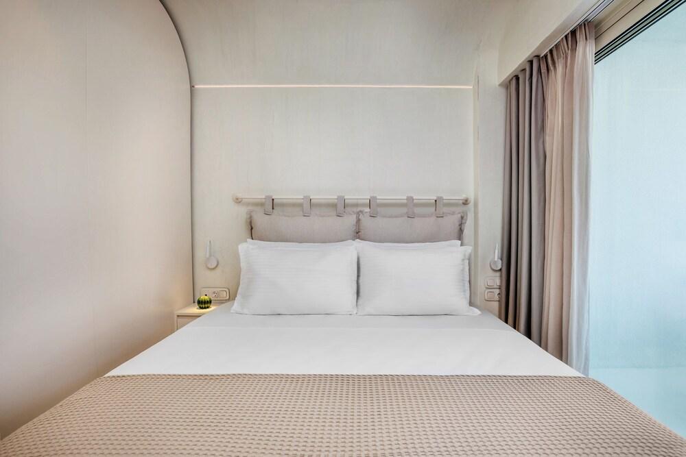 Cocoons Luxury Suites & Villas