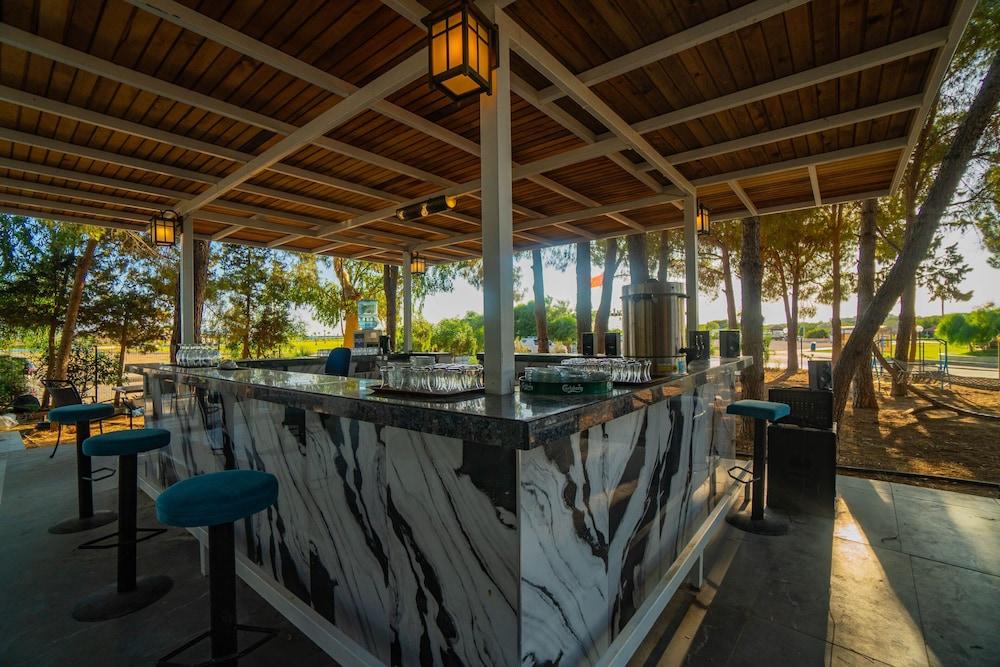 Prenses Sealine Beach Hotel