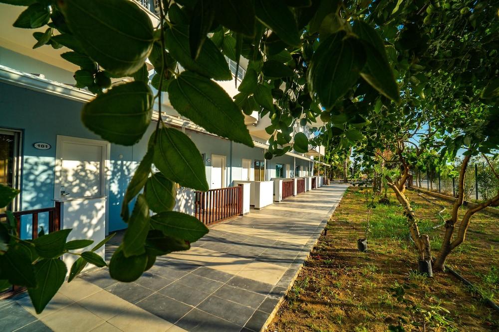 Prenses Sealine Beach Hotel