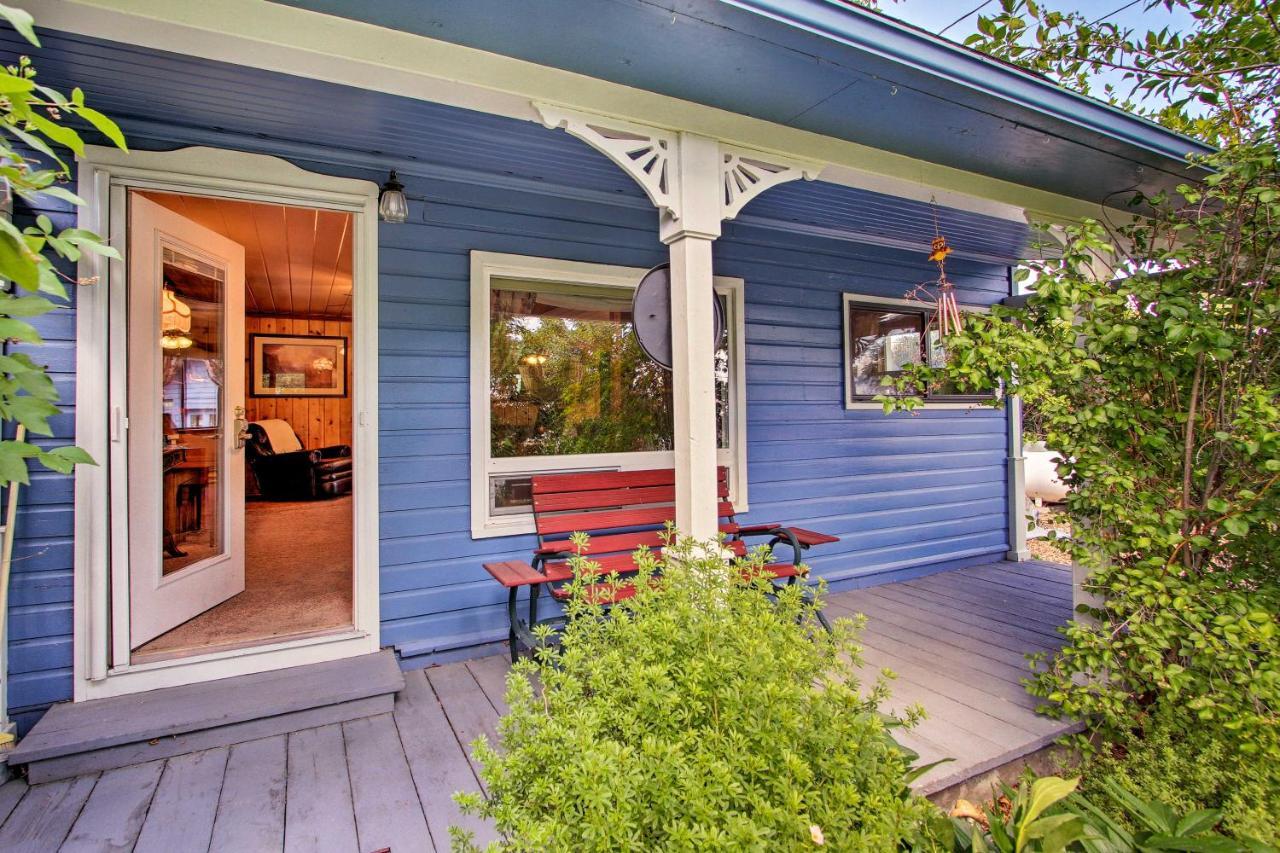 Cozy Home with Hot Tub Half Mi To Salmon River! em Salmon